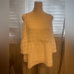 1.STATE 8127020 Cold Shoulder Knit Blouse Womens Size Medium